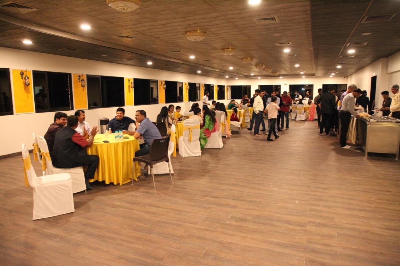 The Royal Palace Hotel 400703 Navi Mumbai Exterior photo